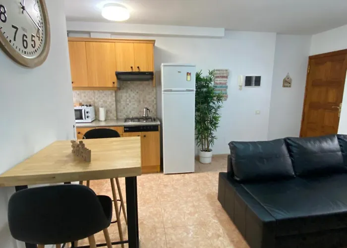 Next To The Sea Pozo Izquierdo